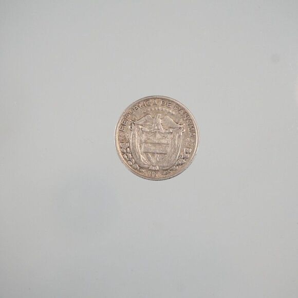 Panama 1961 Un Decimo de Balboa .900 Silver Coin - Picture 5 of 6